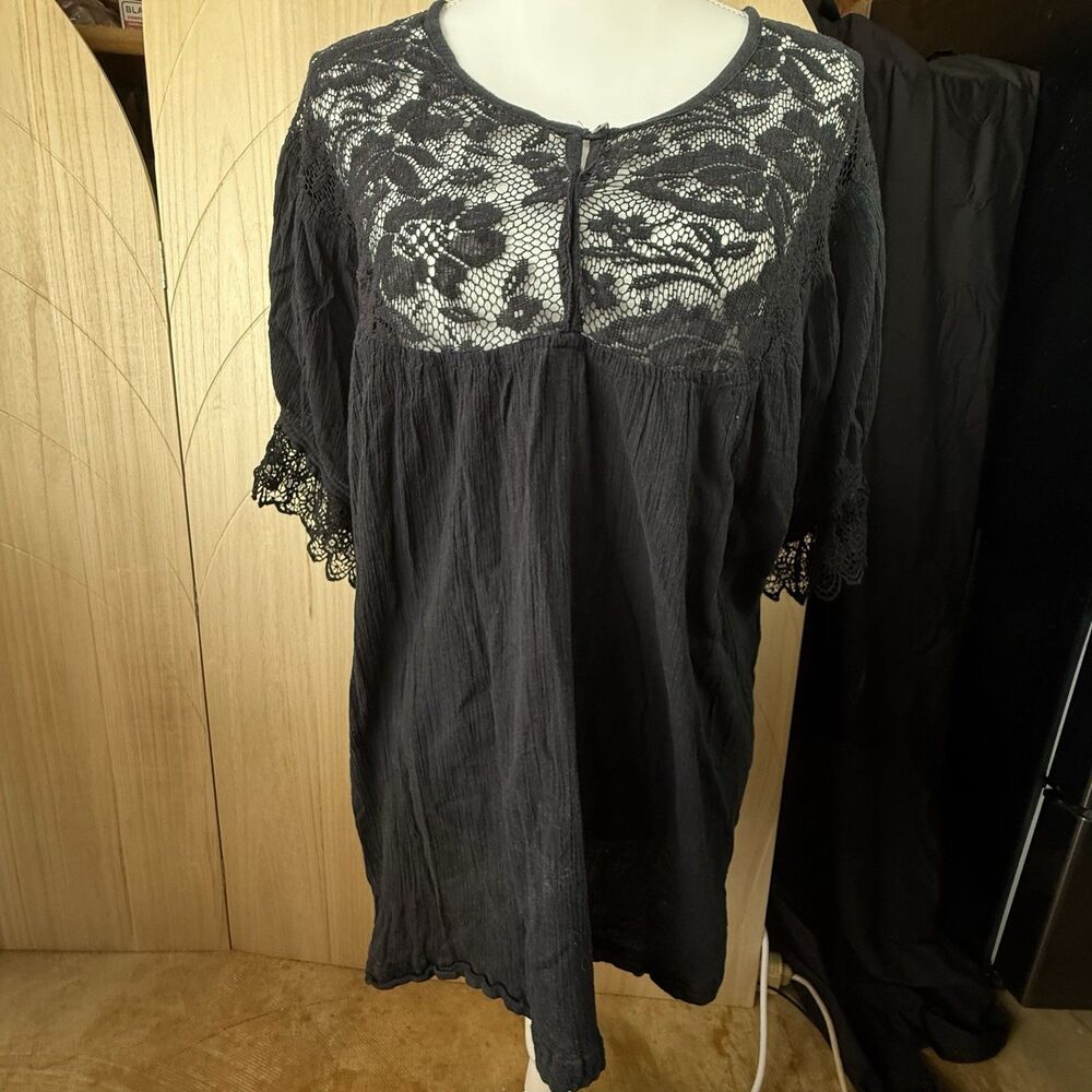 Marisol Black Lace Boho Blouse Women’s Size 2XL Bell Sleeve Sheer Crochet Top